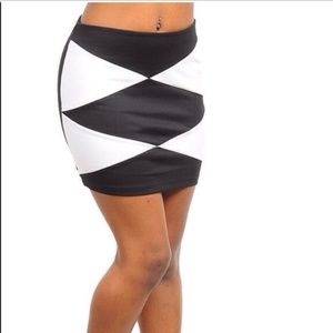 Black and White mini skirt